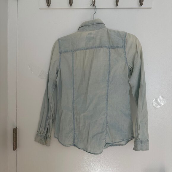 Loft Ann Taylor Light Denim Long Sleeve Button Front Shirt Size S - Picture 3 of 4